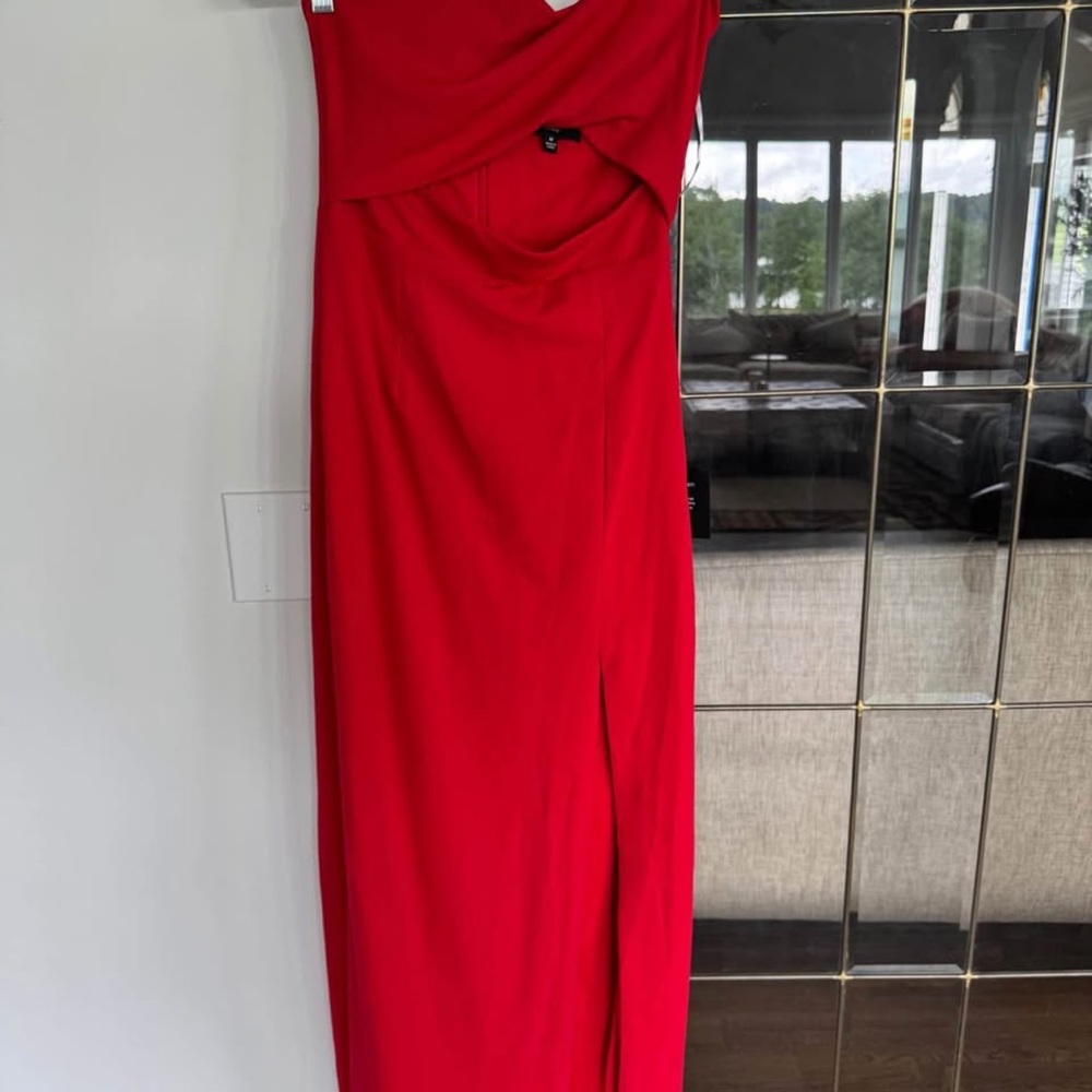 Lulu's One Shoulder Red Dress